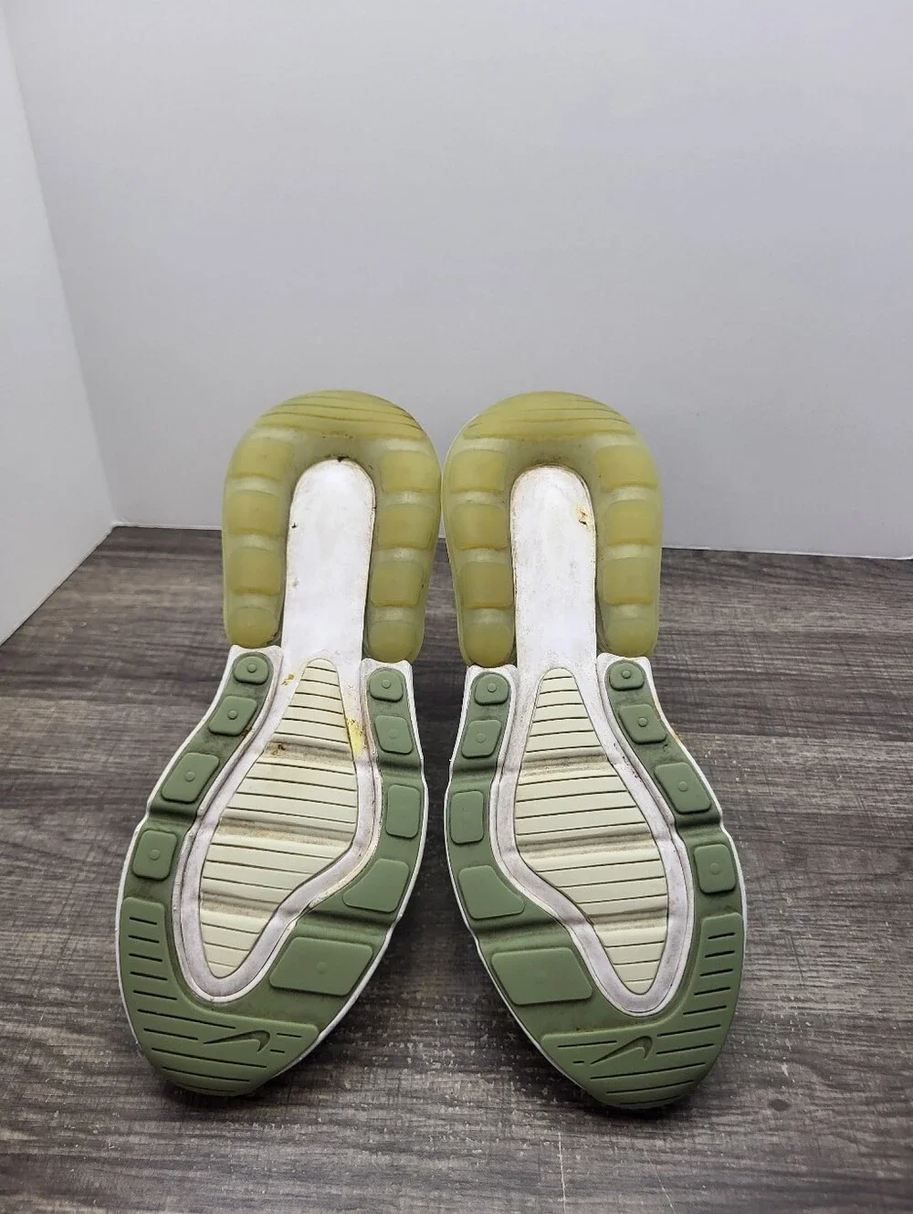 Nike Air Max 270 Sea Glass Oil Green Women's Size 7 Shoes Sneakers FN7101-020 - Picture 7 of 10